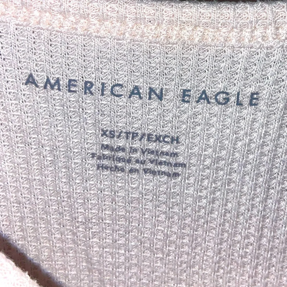 American Eagle Cropped Pink Cami - Picture 3 of 3